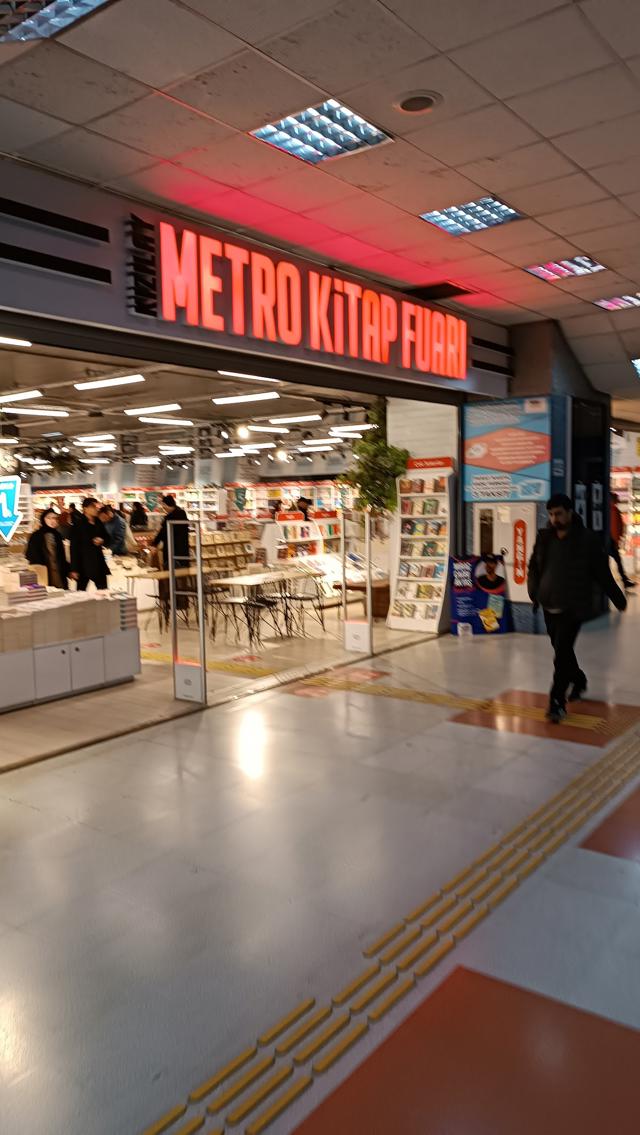 Kızılay Metro Çarşısı — Kızılay mağaza