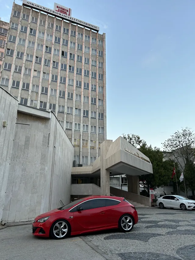 Ankara Hacı Bayram Veli Üniversitesi Rektörlüğü