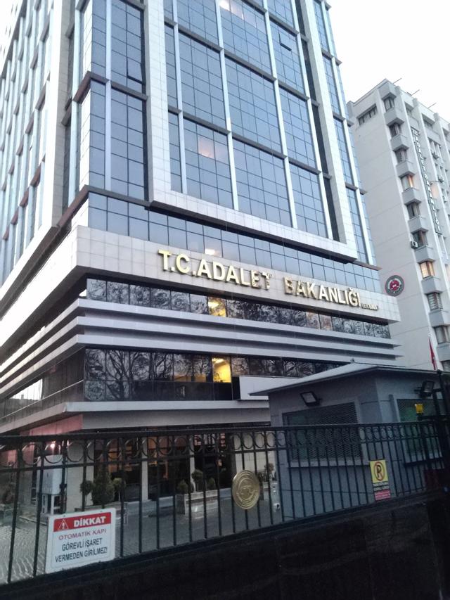 Adalet Bakanlığı Ek Binası — Kızılay mağaza
