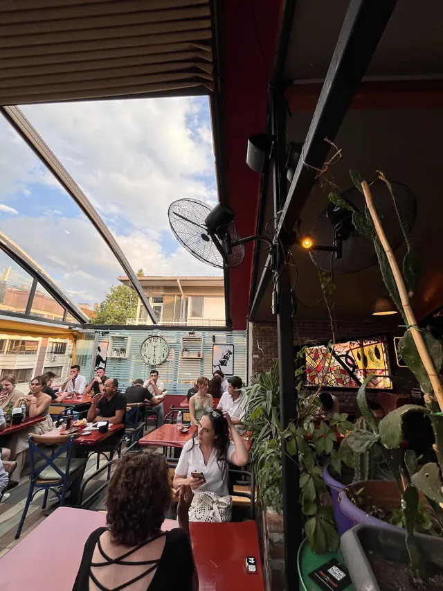 Altı Üstü Bar