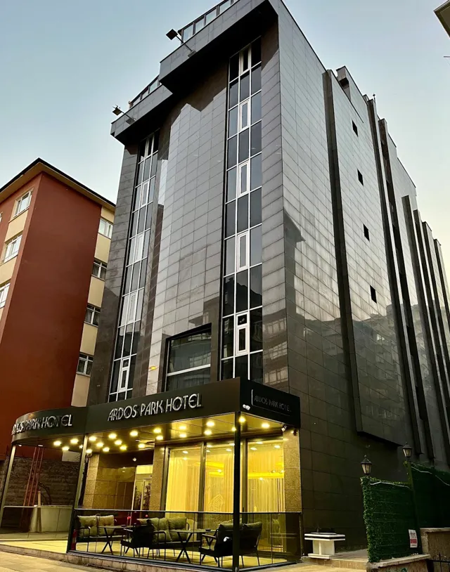Ardos Park Hotel