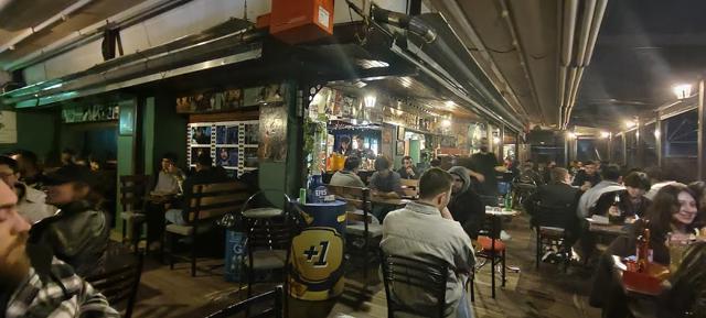 Behzat Ç Teras Bar — Kızılay mağaza