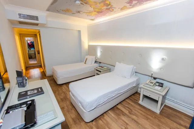 Hotel Etap Mola