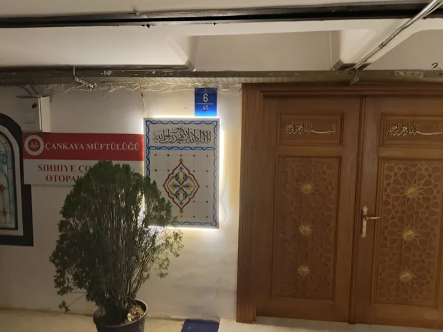 Sıhhiye Çok Katlı Otopark Camii