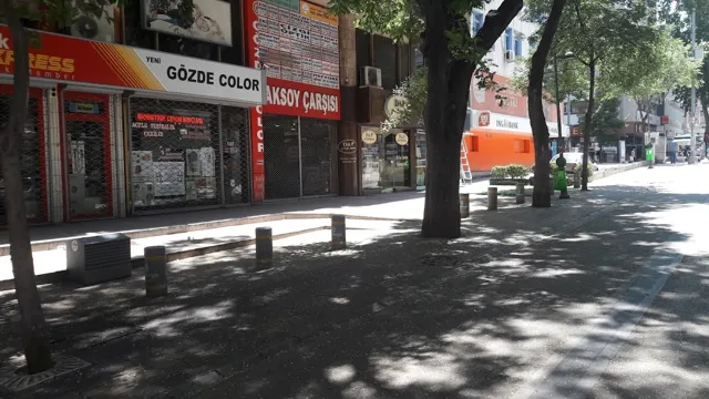 Mithatpaşa Vergi Dairesi
