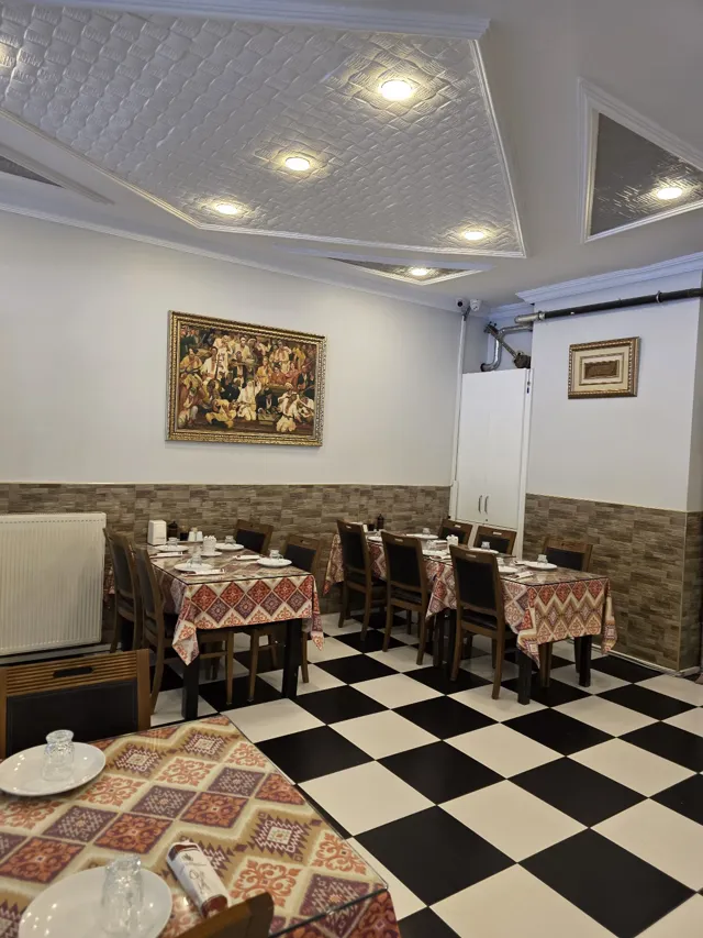 Urumçi Uygur Restaurant