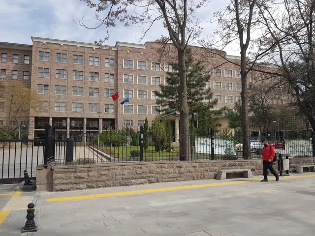 Ankara Üniversitesi Dil ve Tarih-Coğrafya Fakültesi