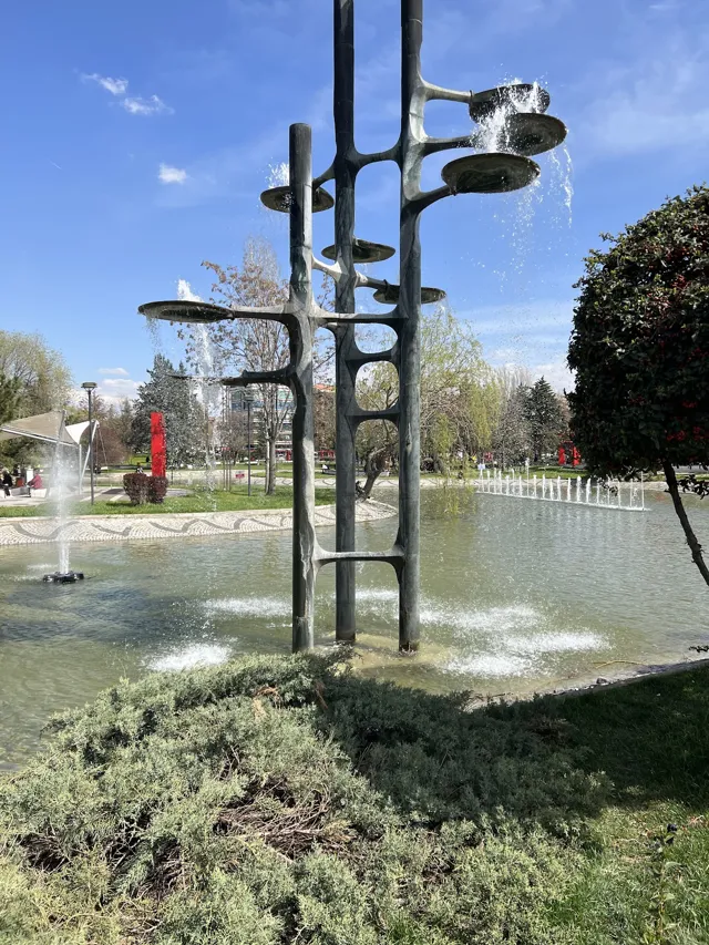 Sıhhiye Metro Abdi İpekçi Parkı Girişi