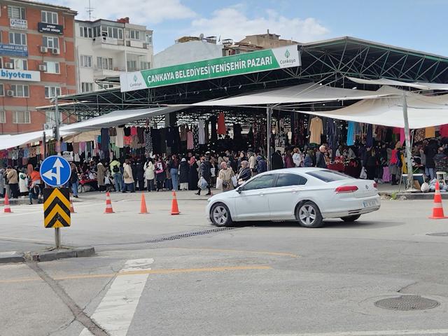 Çankaya Belediyesi Yenişehir Pazarı — Kızılay mağaza