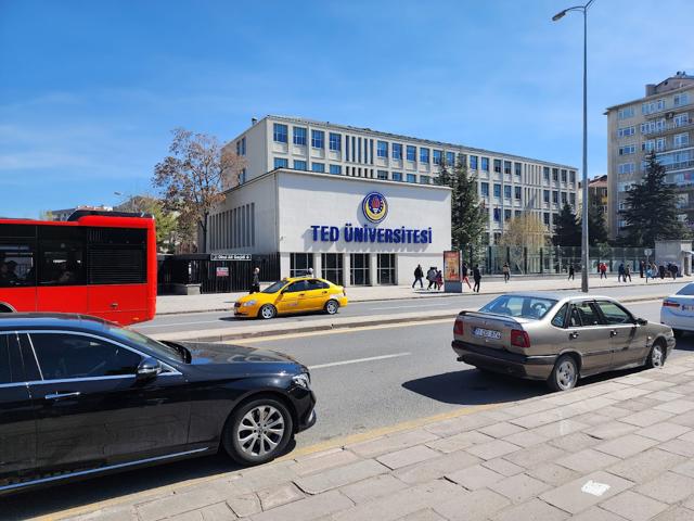 TED Üniversitesi — Kızılay mağaza